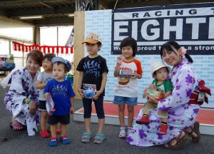お子さまジャンケン大会集合写真_s.jpg